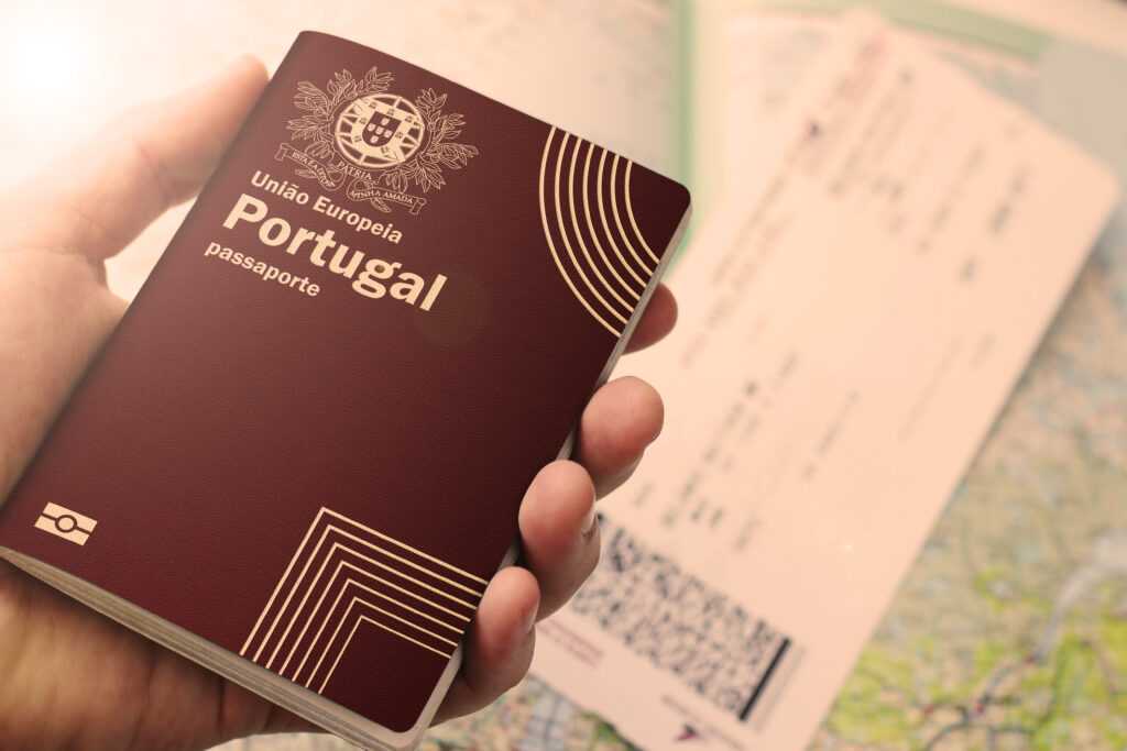 Как получить гражданство португалии. Visa Passport. Botswana Passport.